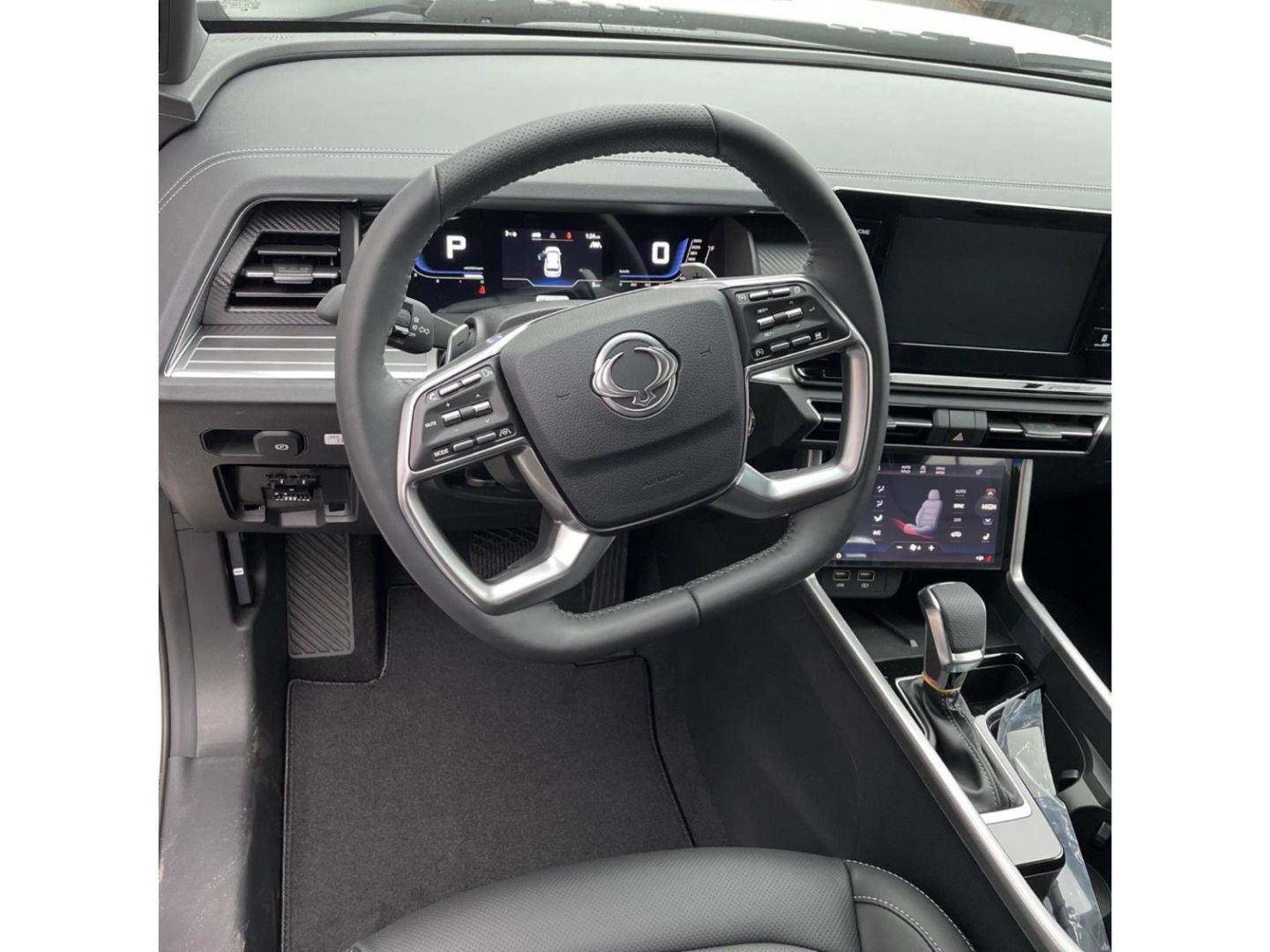 Fahrzeugabbildung Ssangyong Torres Petrol 1.5 2WD 6AT Quartz