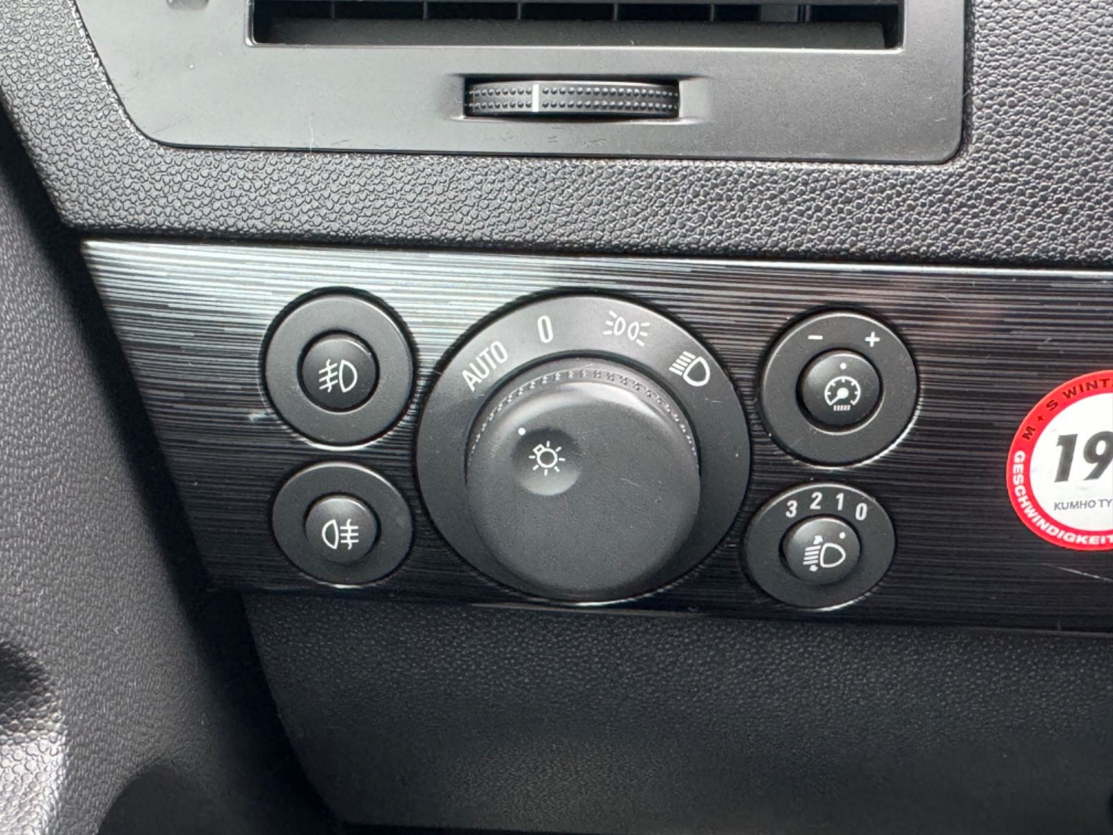 Fahrzeugabbildung Opel Astra Station Wagon/PDC/Tempom./Klimaautom.