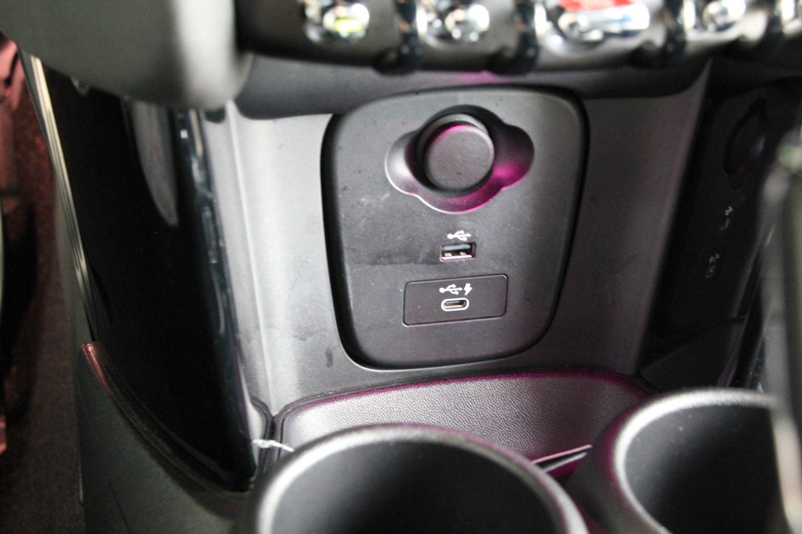 Fahrzeugabbildung MINI John Cooper Works