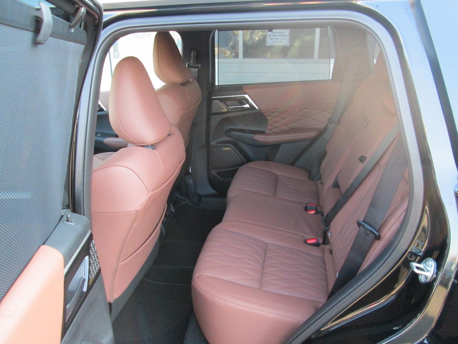 Mitsubishi Outlander 2.4 PHEV  Top Luxury