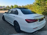 Mercedes-Benz E 300 de Autom. - - Hybrid (Diesel/Elektro): Weiß, Limousine
