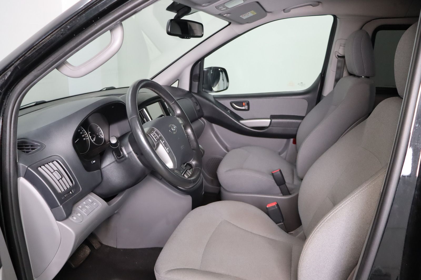 Fahrzeugabbildung Hyundai H1 Travel Trend * Navi * DAB * 8-Sitzer