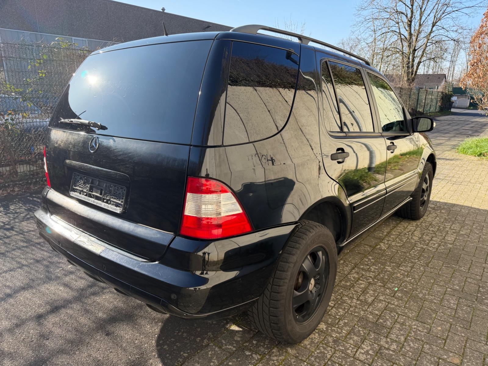 Mercedes-Benz ML270 2004 — engine 2.685 cm³, 163 HP (120kW)