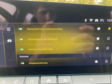 Bild 18 Opel Astra GS ST AT8/NAVI/SHZ+LHZ/PDC vo+hi+360Kamera