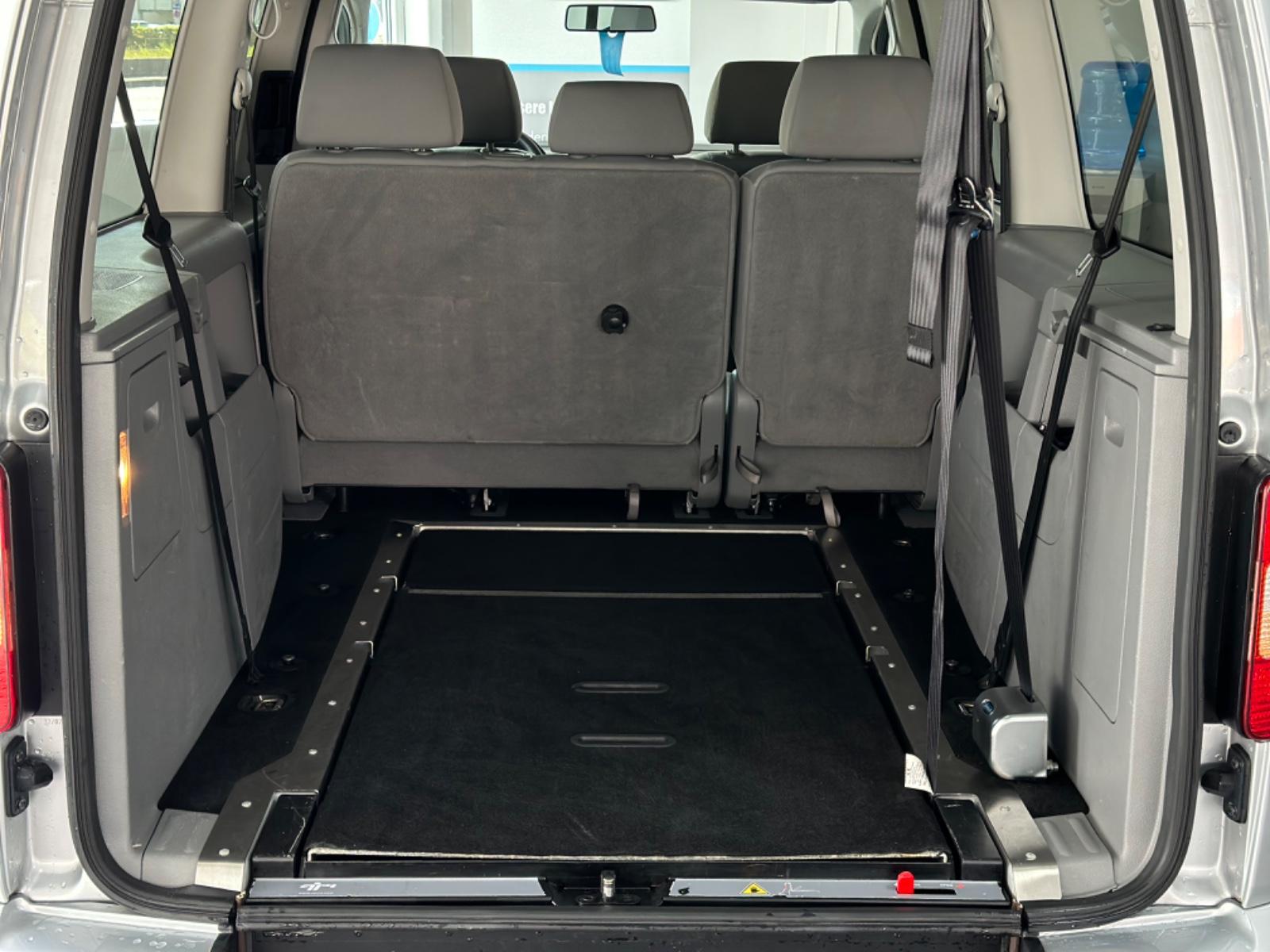 Volkswagen Caddy Maxi Life TDI Behindertengerecht-Rampe
