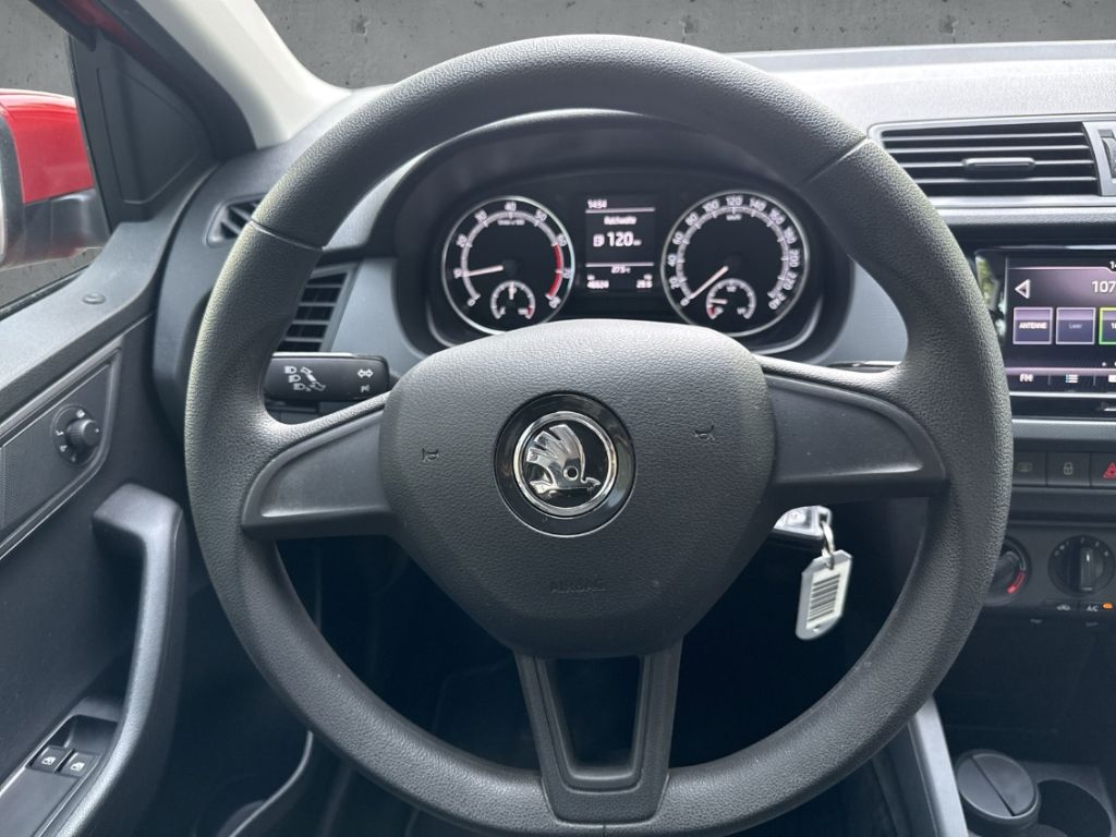Fahrzeugabbildung SKODA Fabia Cool Plus 1.0 MPI Klima Spieg. beheizbar