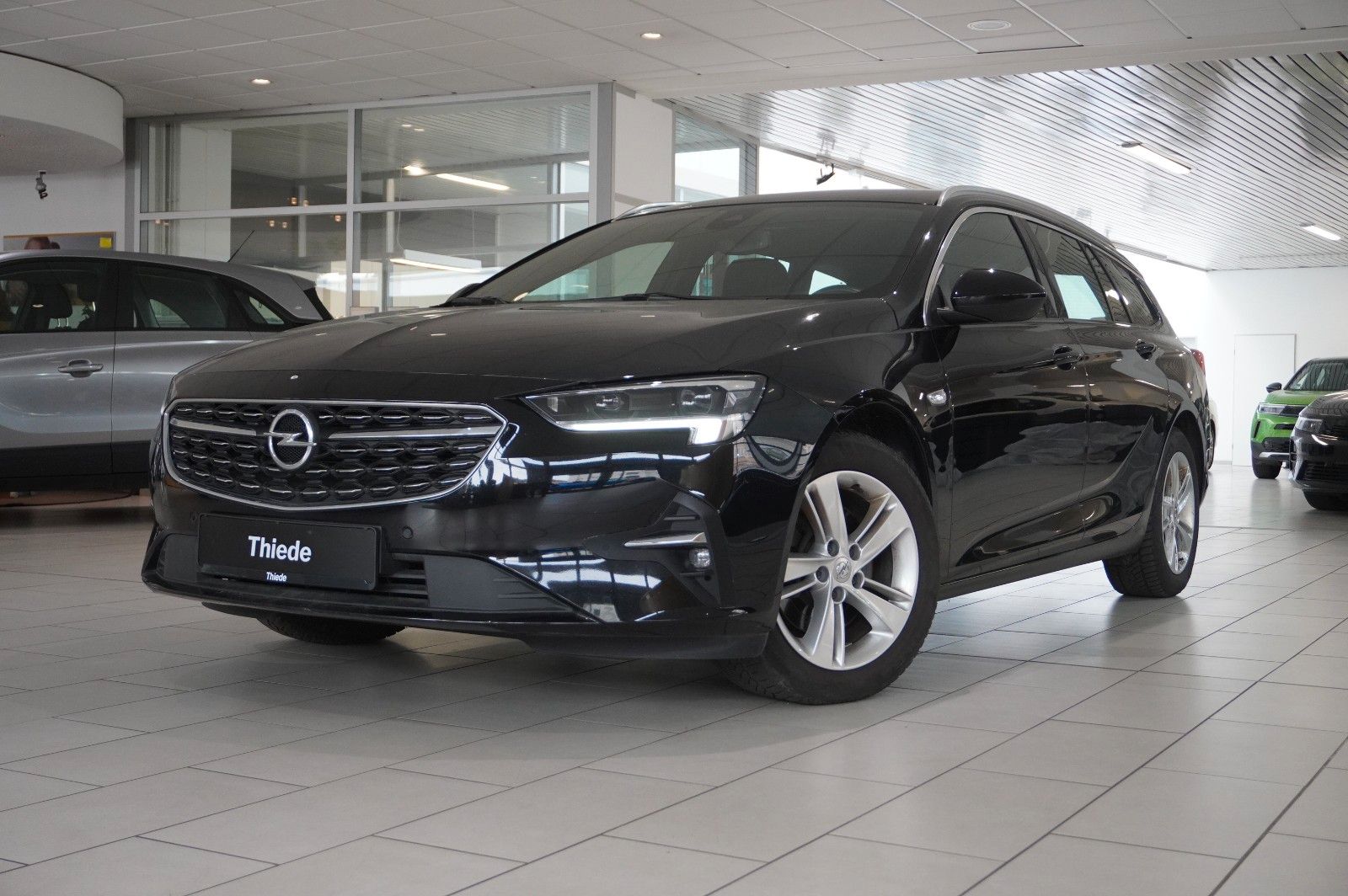 Fahrzeugabbildung Opel Insignia B ST 2.0D ELEGANCE NAVI/LED/KAMERA/AHK