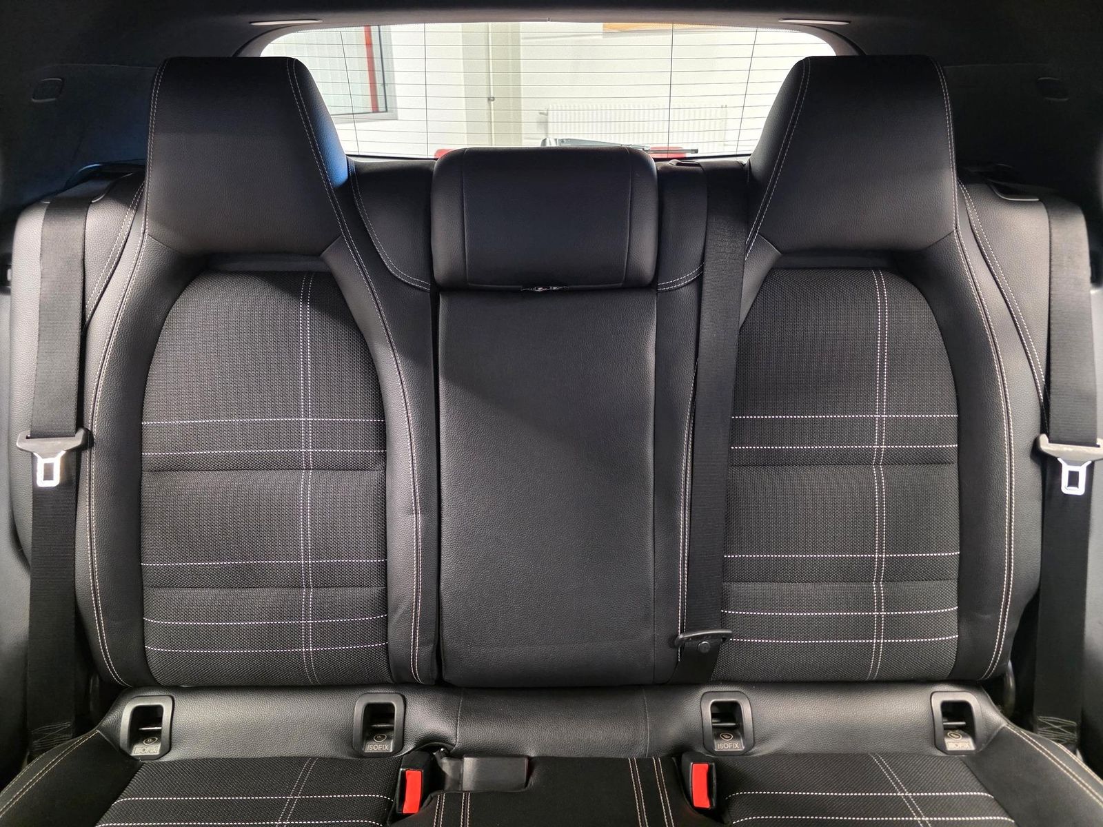 Fahrzeugabbildung Mercedes-Benz A180 Automatik /BiXenon/Navi/Teilleder/Park-As.