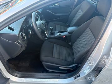 Mercedes A 180 - 9
