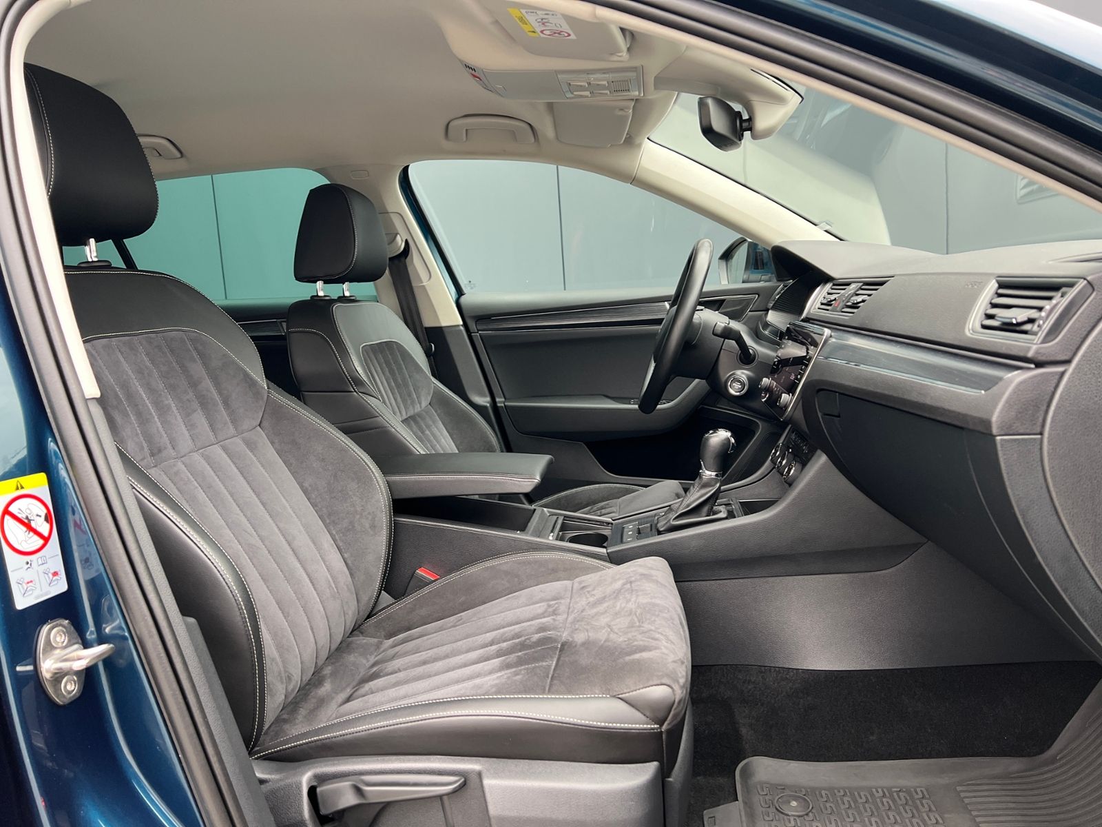 Fahrzeugabbildung SKODA Superb Combi Style 2.0 TDI DSG 4x4 *Navi, Sounds