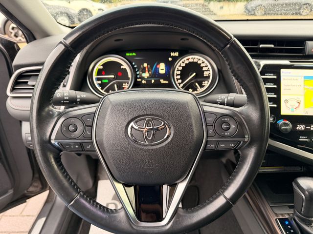 Toyota Camry Hybrid Executive