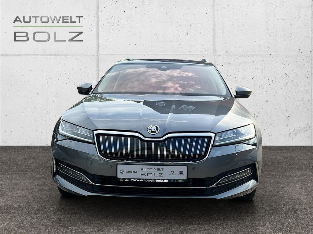 Skoda Superb Combi 1.4 TSI L&K iV MATRIX-LED AHK 360° imagem 3