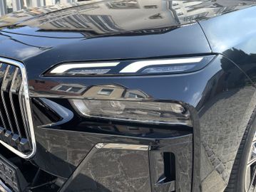 BMW 740 - 7