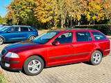 Skoda Octavia, 1.6 MPI - Skoda Octavia: Mpi