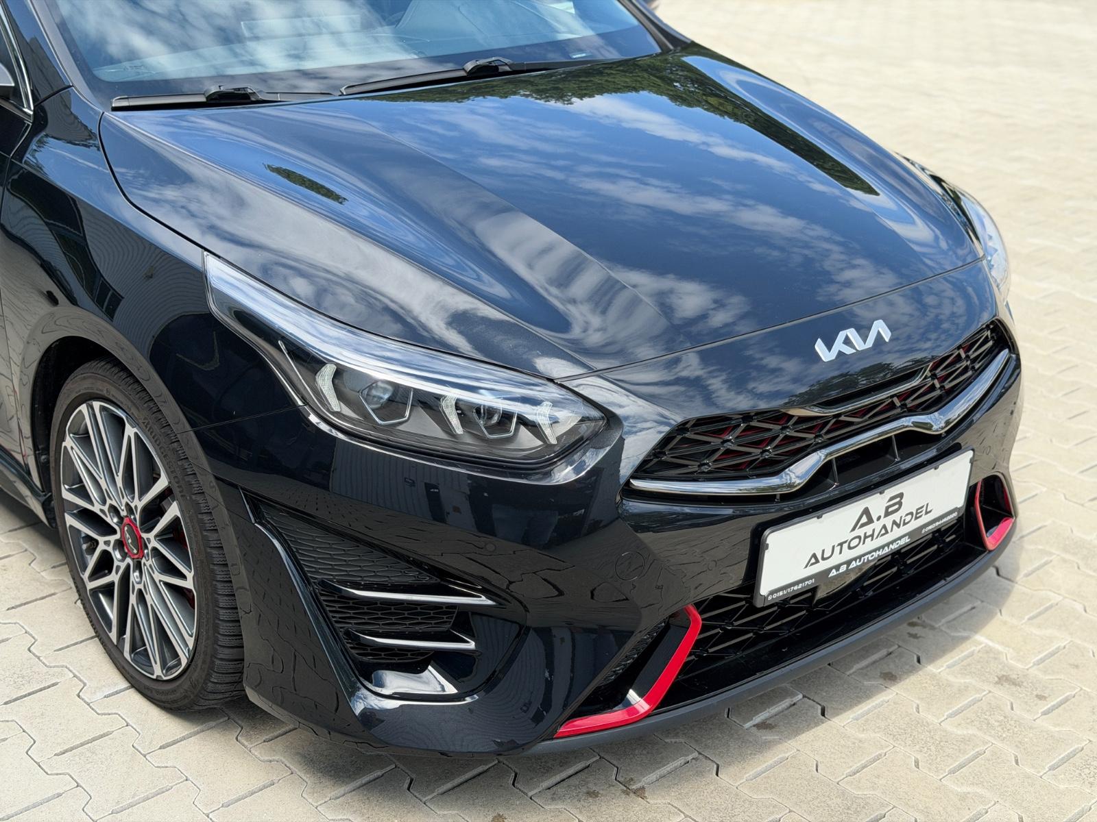 Kia Ceed GT/Automatik/LED/JBL/AHK/Alcantara/47700km