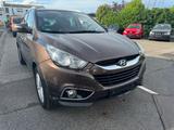 Hyundai ix35 2.0 CRDi 135 kW  4WD Automatik - Hyundai ix35 in Bonn