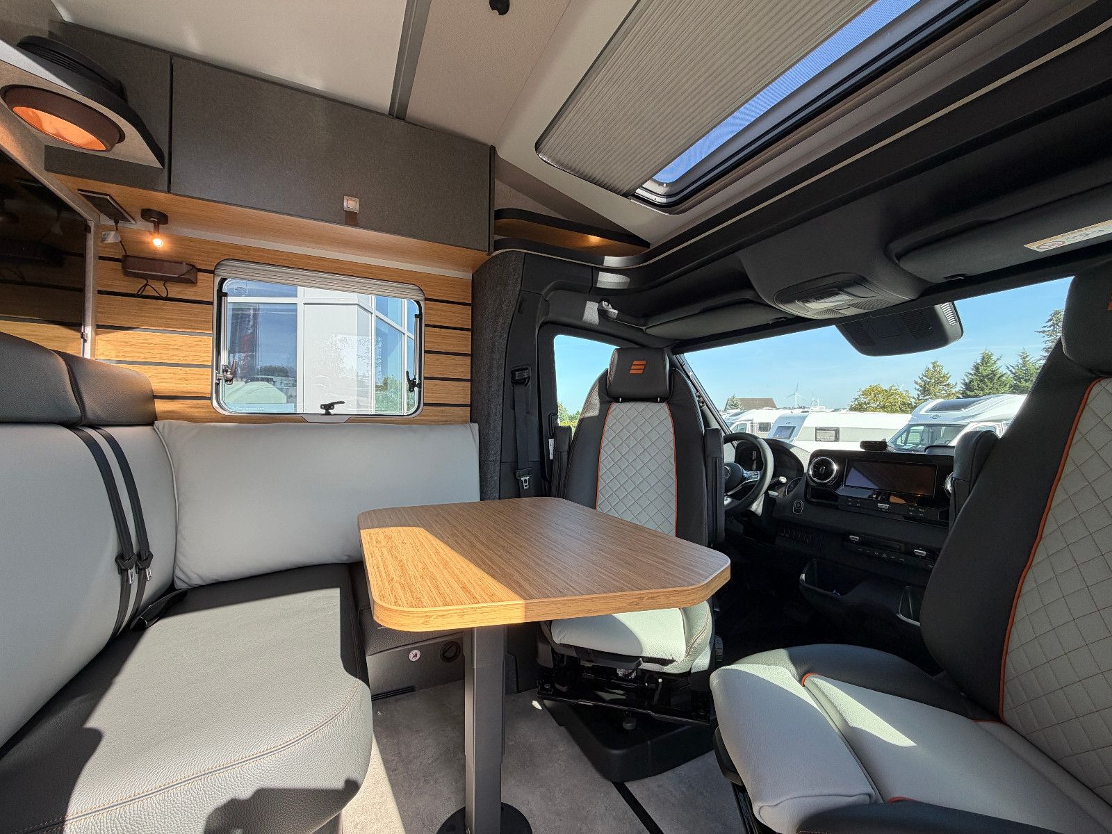 Fahrzeugabbildung HYMER / ERIBA / HYMERCAR ML-T 570 - Crossover - Modell 2027