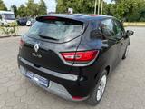 Renault Clio IV Expression - Renault Clio mit Benzin-Antrieb: Schwarz, Kleinwagen