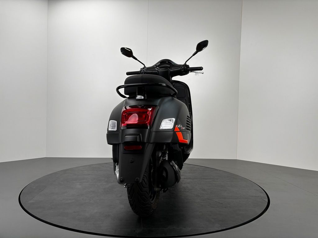 Fahrzeugabbildung Vespa GTS 125 SuperSport E5+ *NEUFAHRZEUG*