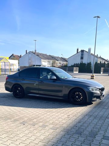 BMW 330i  M Sport Shadow Automatik Head-Up Adaptive 