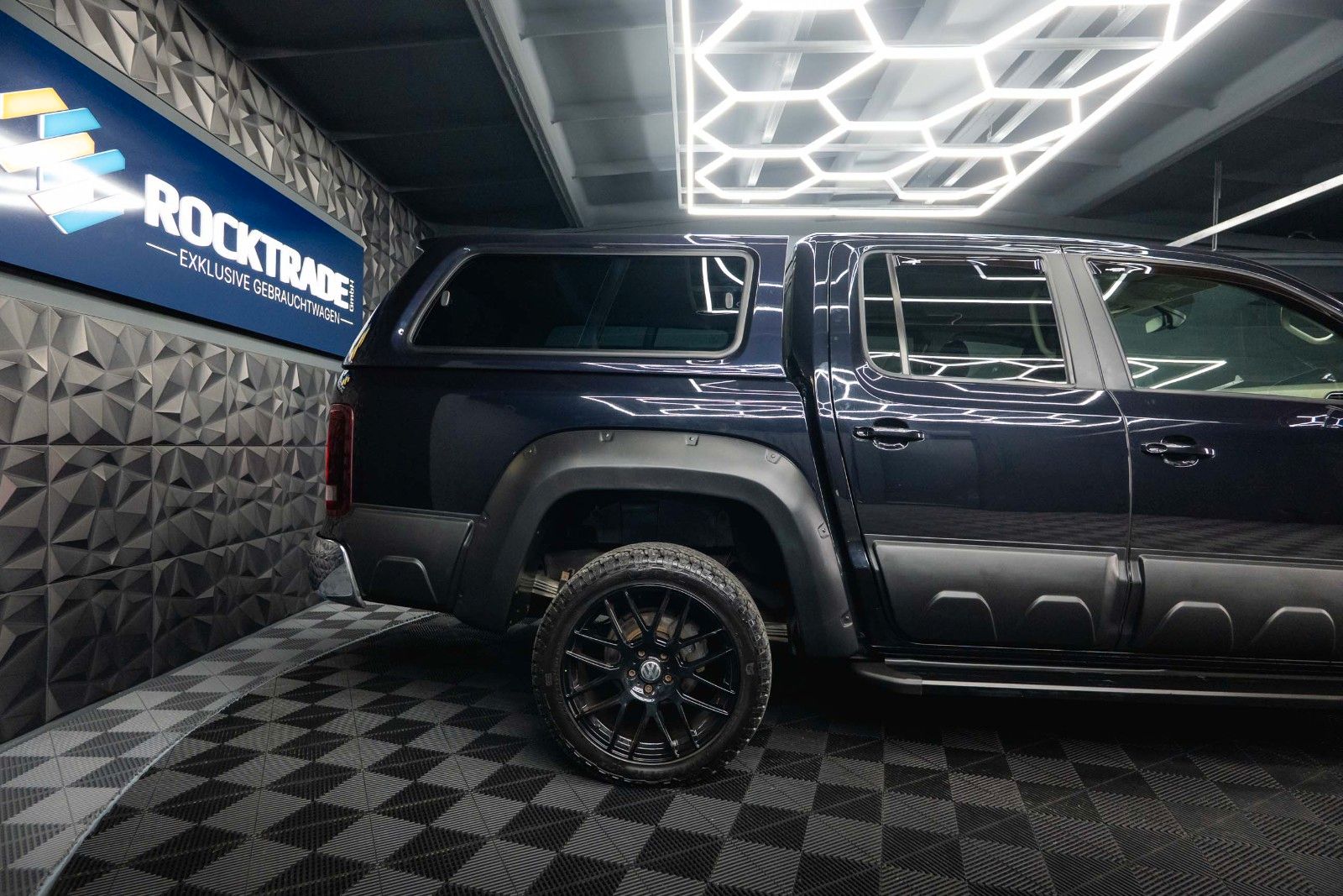 Fahrzeugabbildung Volkswagen Amarok V6 Highline 4Motion BLACK OFFROAD Edition