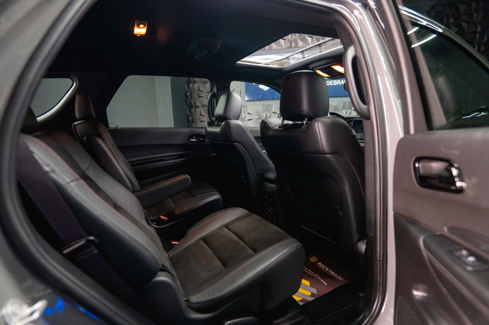 Fahrzeugabbildung Dodge Durango 5.7 V8 R/T SRT 4x4 Night-Paket Modell 22