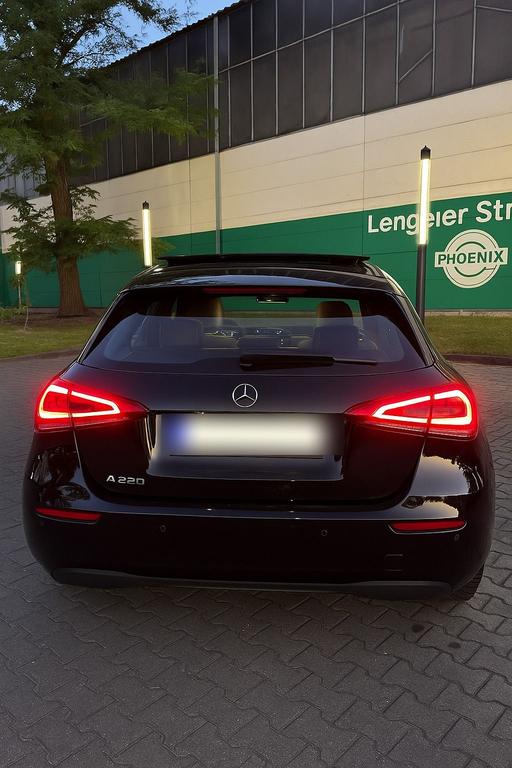 Mercedes-Benz A 220