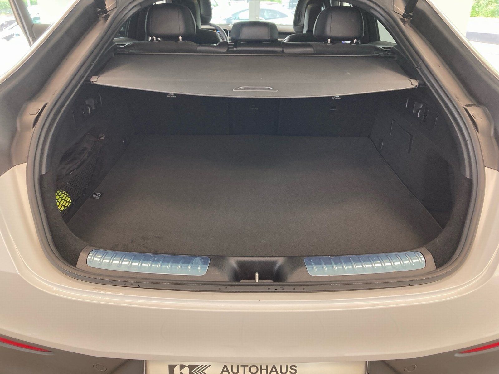 Fahrzeugabbildung Mercedes-Benz GLC 300 4M AMG Plus*HUD*Pano*20"*Distro*360°*AHK