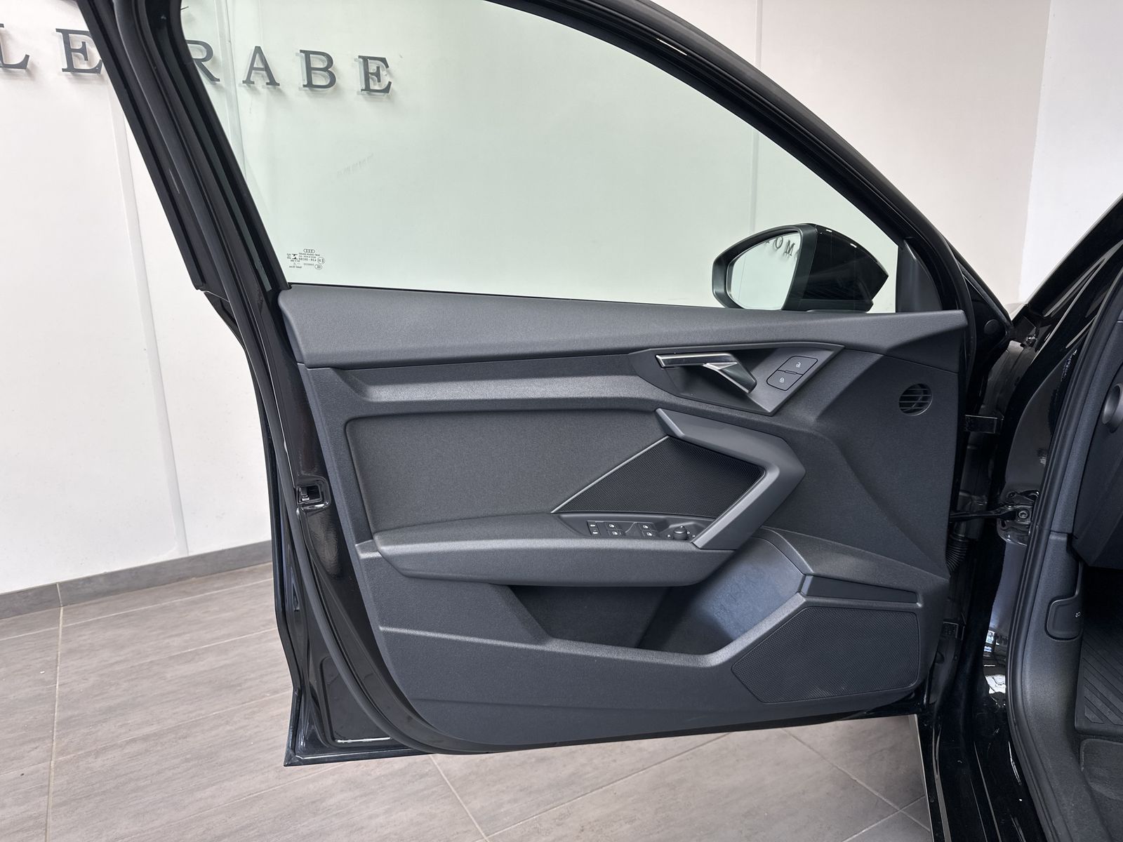 Fahrzeugabbildung Audi A3 SpB 35 TDI NAV+LED+KLIMAAUT+SHZ+VKZ+VCOCKPIT