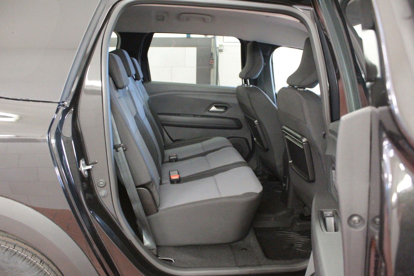 Fahrzeugabbildung Dacia Jogger Hybrid 140 Extreme 5-Sitzer #15223
