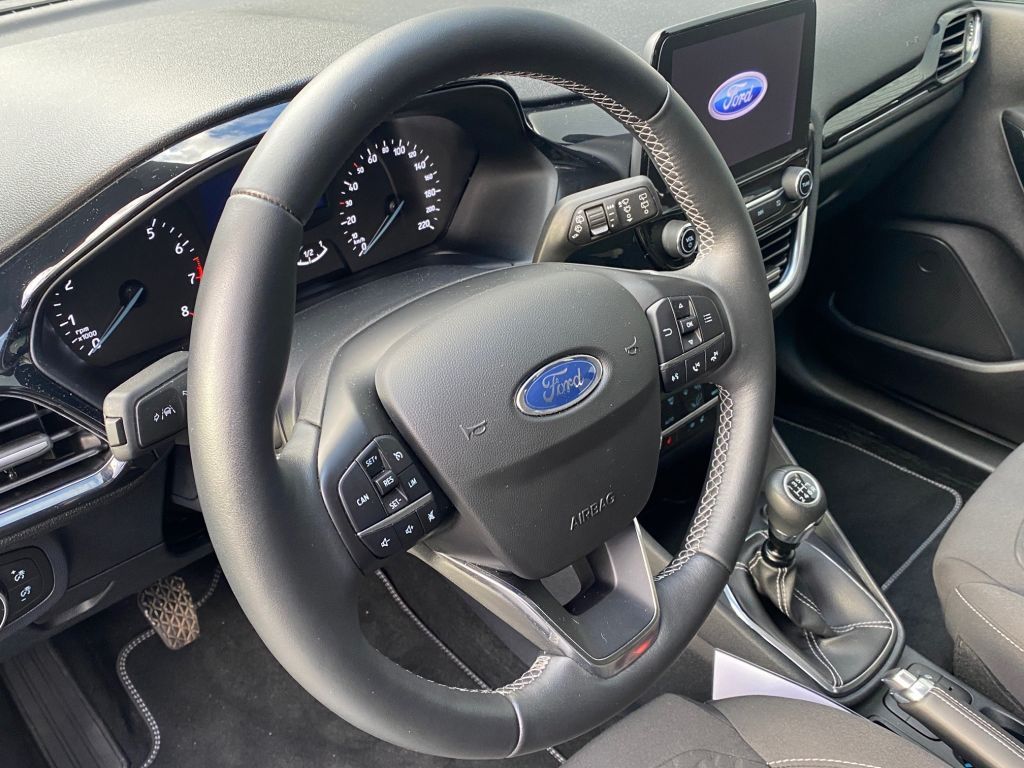 Fahrzeugabbildung Ford Fiesta Titanium 1.0 Ecoboost