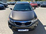 Kia Sorento Attract 2WD/7 SITZE/ - Kia Sorento aus 2012: Geländewagen