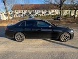 Mercedes-Benz E 220d AMG-Paket  - Mercedes-Benz E 220 mit Diesel-Antrieb: Alcantara, Limousine