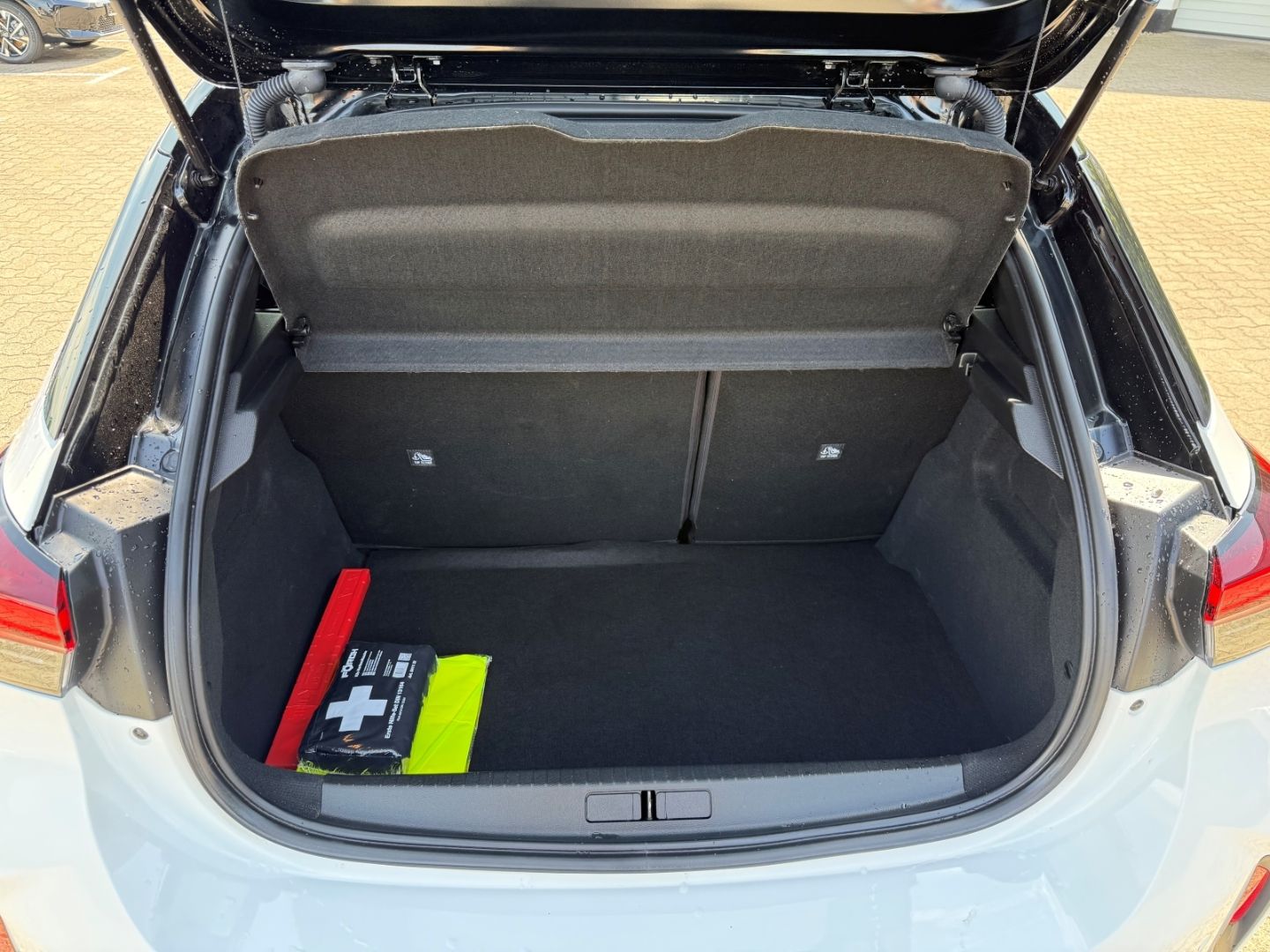 Fahrzeugabbildung Opel Corsa F GS SHZ+LHZ+Kamera