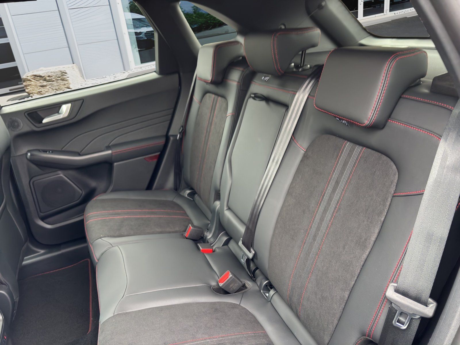 Fahrzeugabbildung Ford Kuga 2.5 PHEV Plug-In Hybrid ST-Line X