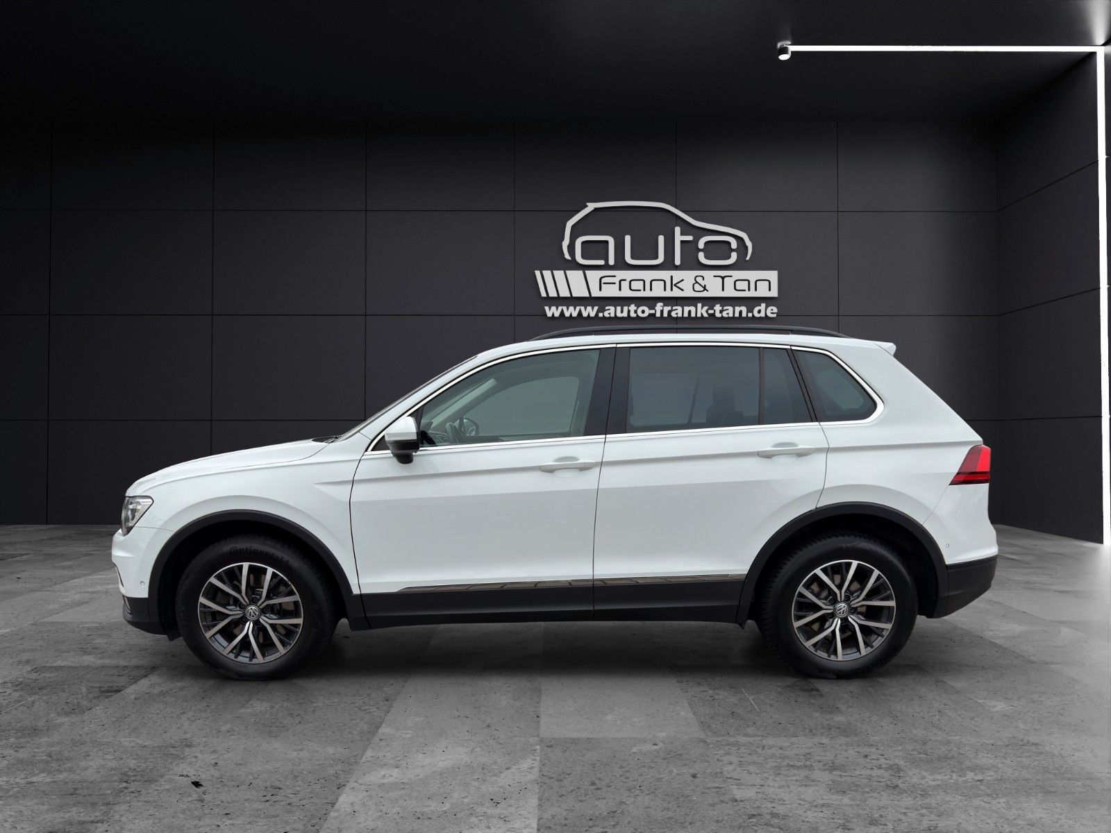 Fahrzeugabbildung Volkswagen Tiguan 4Motion*Navi*Kamera*SitzHZ*Memory*Pano*