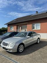 Mercedes-Benz Mercedes Benz W211 E Klasse 220CDI - Mercedes-Benz E 220: Cdi W211