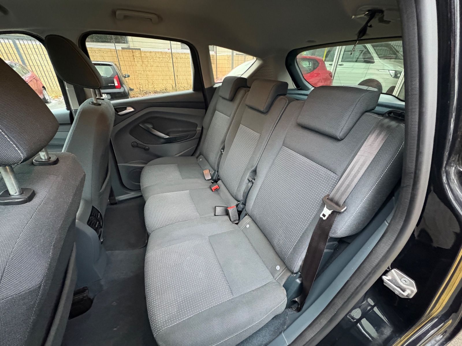 Fahrzeugabbildung Ford C-Max Trend 1.6 *1.Hand*