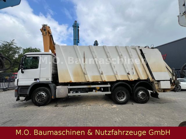 Mercedes-Benz Actros 2532/Müllwagen/Automatik/6x2/