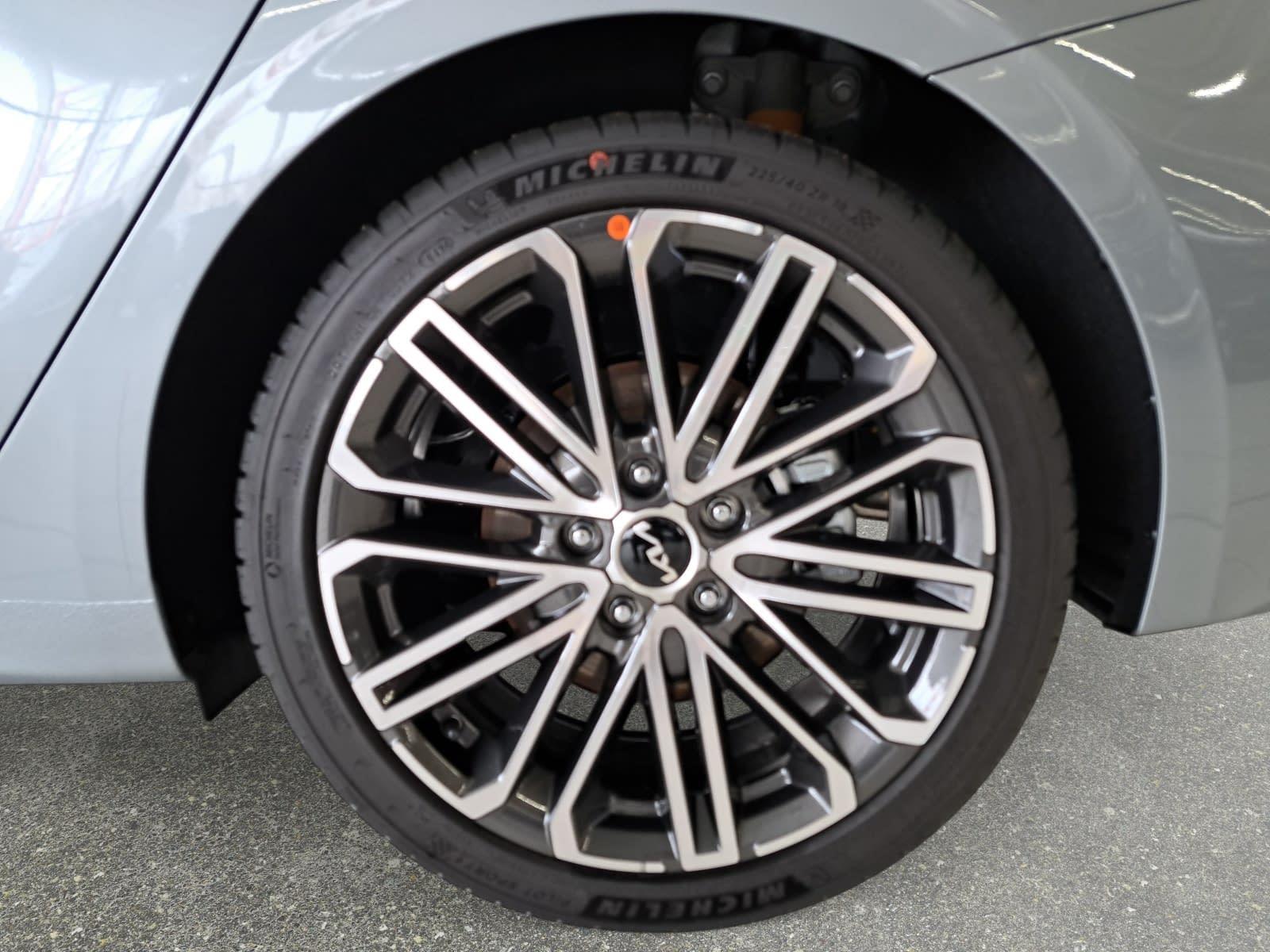 Kia CEED SW 1.5 T-GDI DCT7 GT-LINE TECHNOLOGIE LEDER