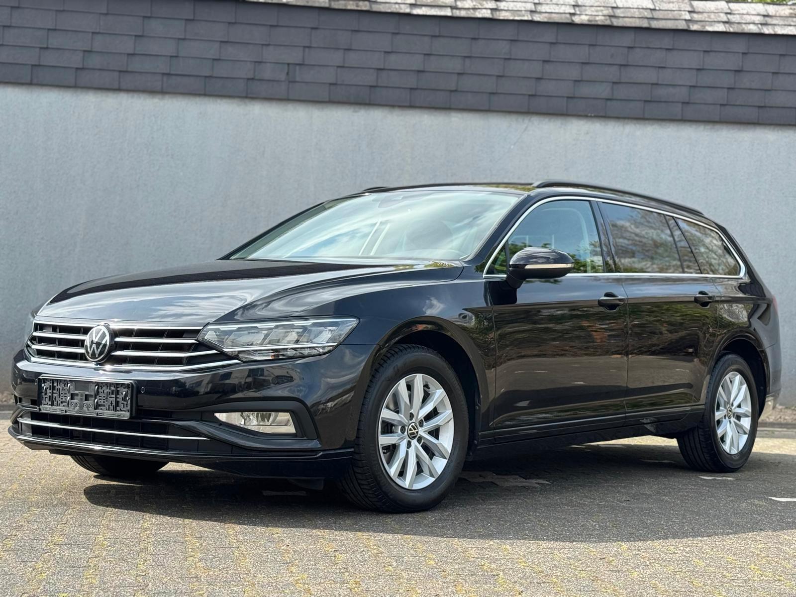 Volkswagen Passat Variant 2.0 TDI*DSG*PANO*ACC*LANE*Tempo*