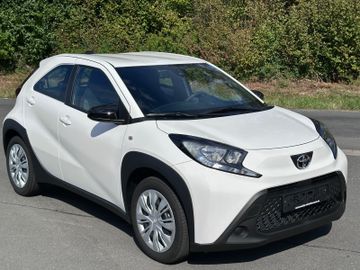 Toyota Aygo (X) - 1