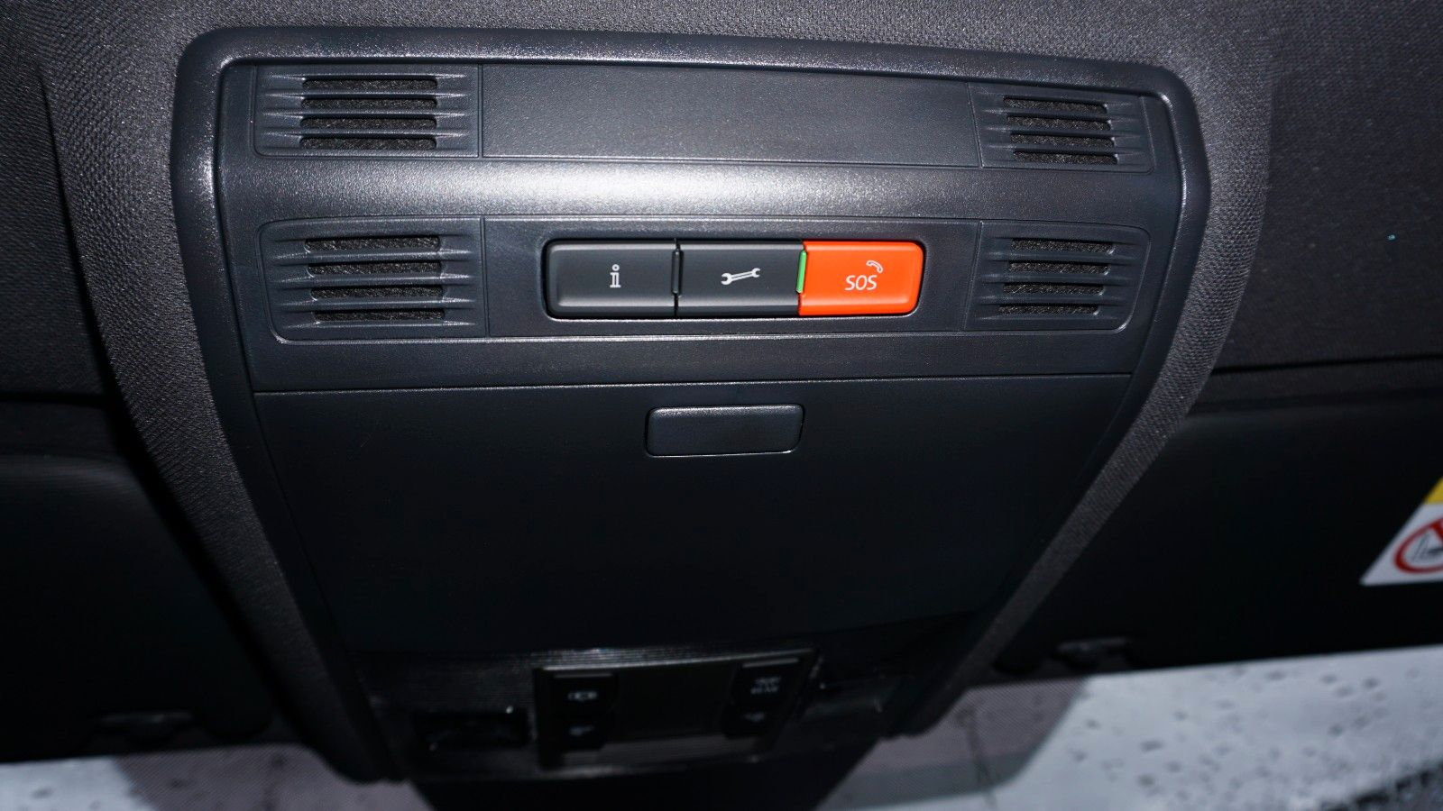 Fahrzeugabbildung Volkswagen Golf VII Variant R-line 4M,Navi,LED,SH,ACC,Kamer