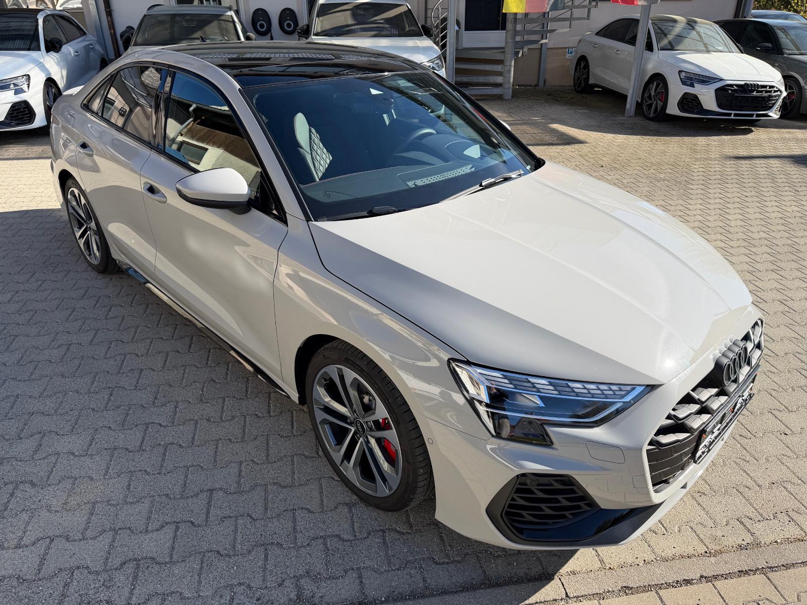 Audi S3 Limousine quattro PORSCHE KREIDE + AKRAPOVIC