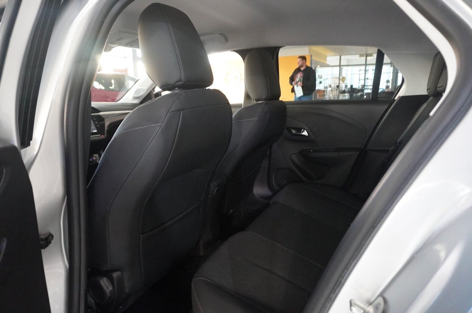 Fahrzeugabbildung Opel Corsa-e ELEGANCE 3-PHASIG NAVI/LED/KAMERA/SH/DAB