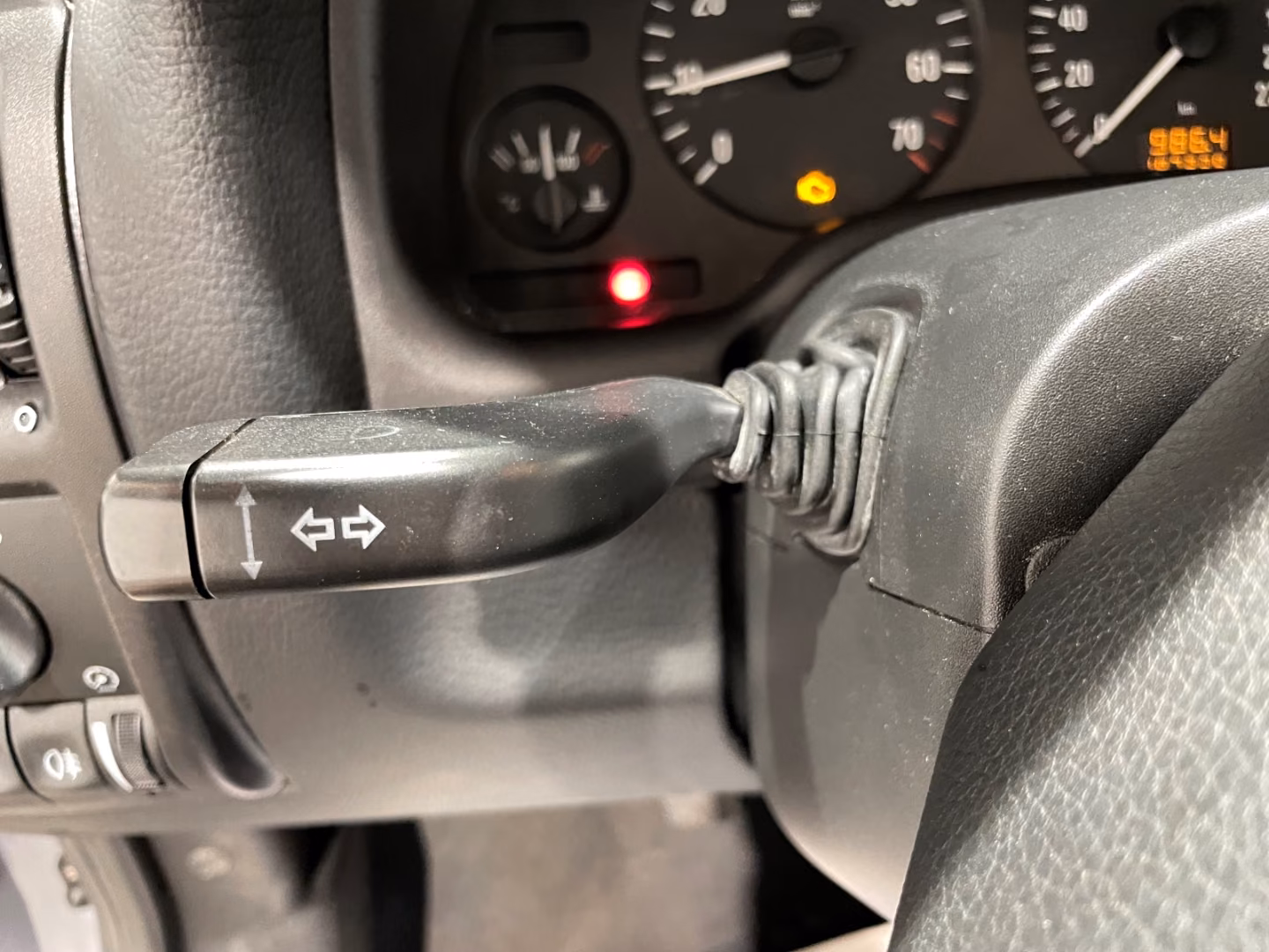 Opel Astra 2009 — photo 15