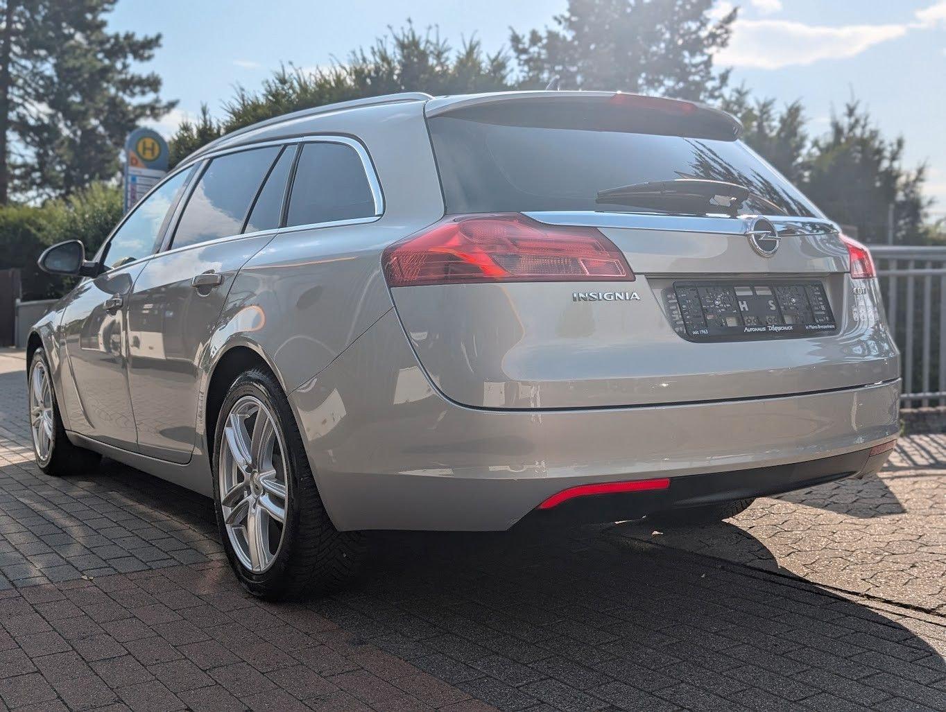 Opel Insignia ST Edition NAVI. PDC. BT. KLIMA