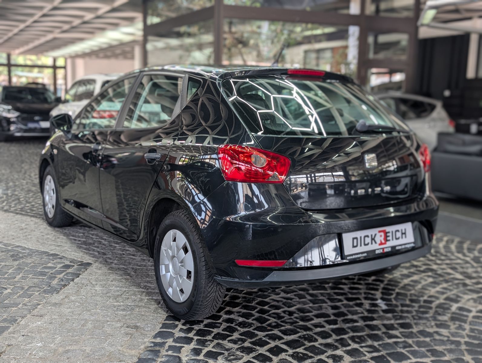 Fahrzeugabbildung SEAT Ibiza Reference Limo 1.4 EURO 5 TÜV KLIMA AUX
