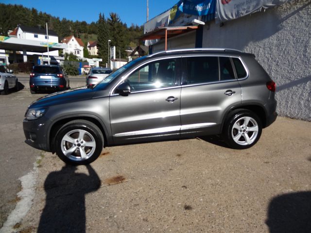 Fahrzeugabbildung Volkswagen Tiguan Sport & Style 4Motion/1.Hd/Kam/Navi/DSG/
