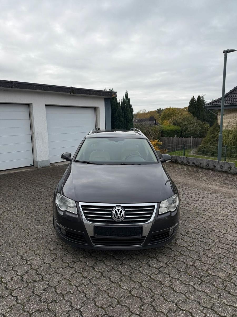 Volkswagen Passat 2008 — rear view
